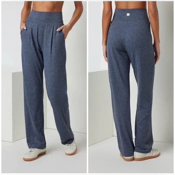 Vuori Lux At Ease Straight Leg Pants Size XS - Picture 1 of 12